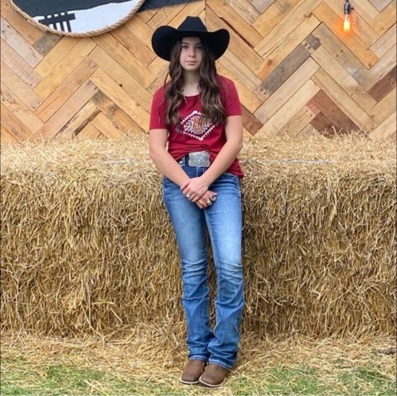 Meet your Posher, Kinzie - Picture 1 of 1